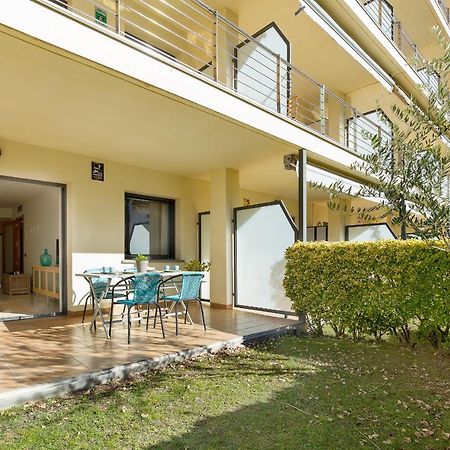 V010 - Milenium - Roses Apartment Luaran gambar