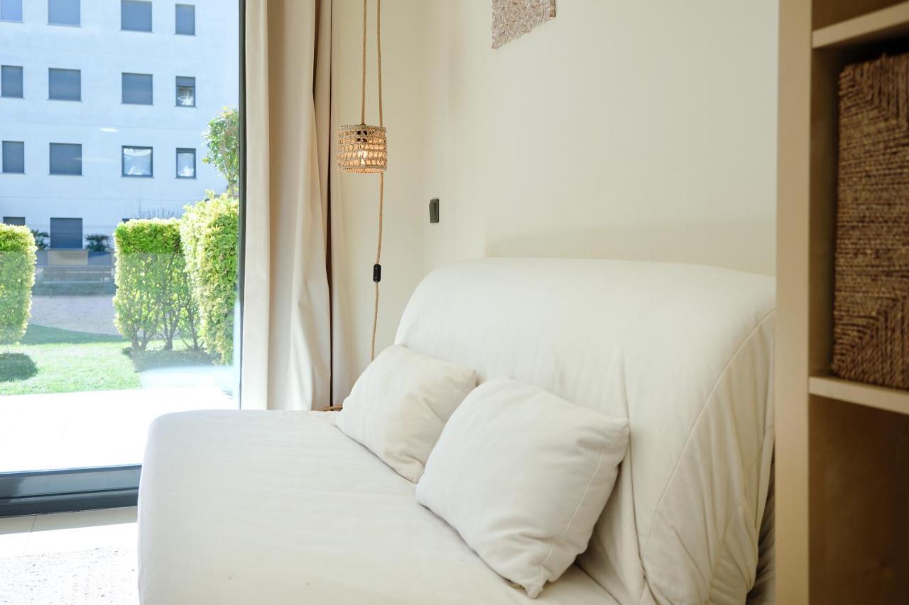 V010 - Milenium - Roses Apartment Luaran gambar